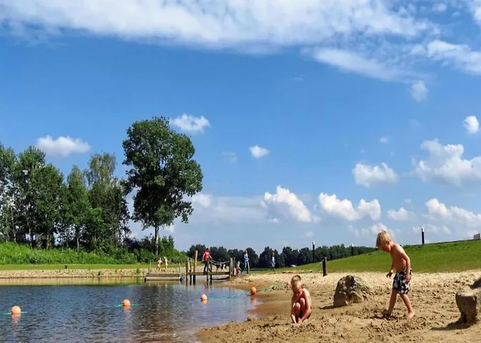 Covered Terrace At Leukermeer * ليمبورخ