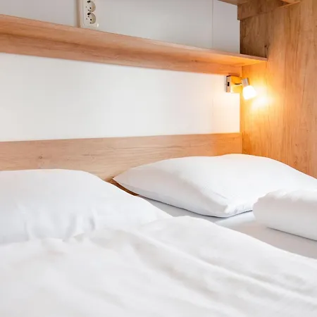 Covered Terrace At Leukermeer Alpesi faház Well